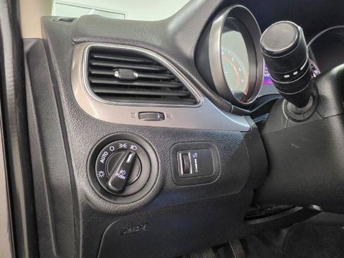 Used 2018 Dodge Journey Crossroad FWD image 8