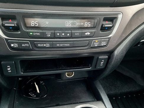 Used 2017 Honda Ridgeline RTL image 16