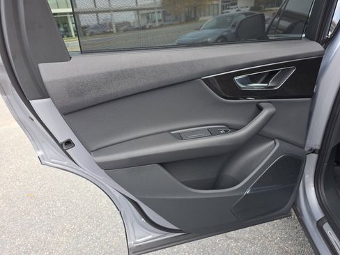 Used 2022 Audi Q7 2.0T Premium Plus w/ Premium Plus Package image 47