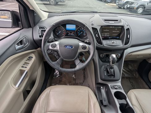 Used 2015 Ford Escape SE w/ Equipment Group 201A image 17