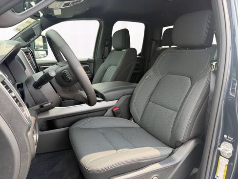 New 2026 RAM 1500 Big Horn AWD/4WD image 9