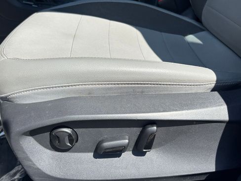 Used 2022 Volkswagen Taos SE AWD/4WD image 28