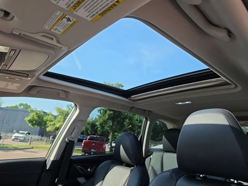 Used 2023 Subaru Forester Limited AWD/4WD image 19