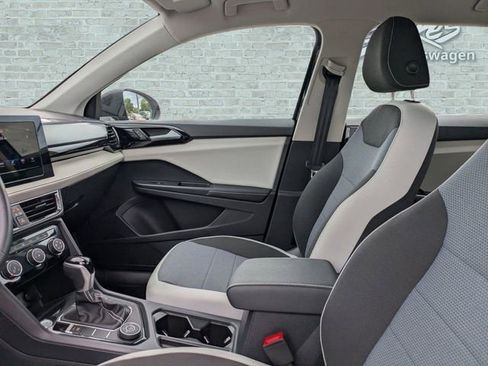 Certified 2025 Volkswagen Taos S AWD/4WD image 20