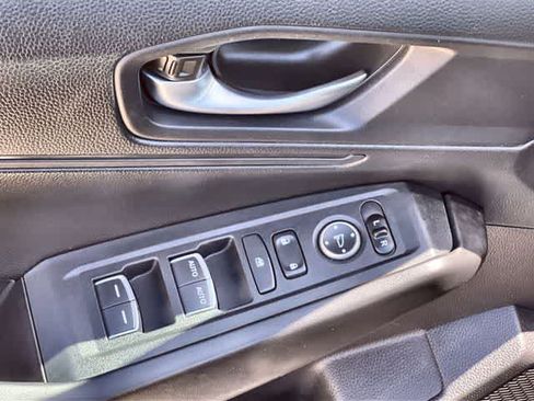 Certified 2025 Honda Accord LX image 30