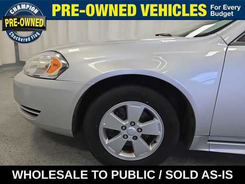 Used 2009 Chevrolet Impala LT FWD image 34