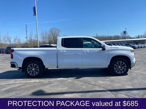 Used 2023 Chevrolet Silverado 1500 LT w/ Leather Package AWD/4WD image 8