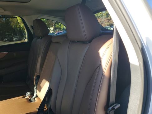 Certified 2023 Acura MDX FWD w/ Technology Package image 14