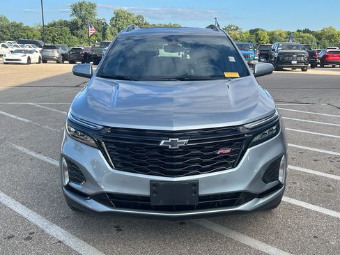 Used 2024 Chevrolet Equinox RS AWD/4WD image 9