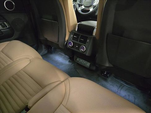 New 2026 Land Rover Discovery Limited Edition image 11