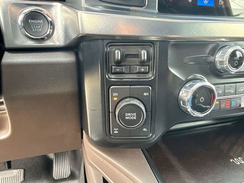 Used 2025 Ford F250 King Ranch w/ Chrome Package image 24