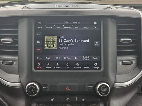 Used 2021 RAM 1500 Big Horn image 34