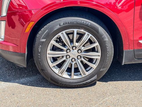 Used 2019 Cadillac XT5 Luxury FWD image 4