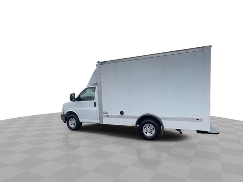 New 2025 Chevrolet Express 3500 w/ Power Convenience Package RWD image 5