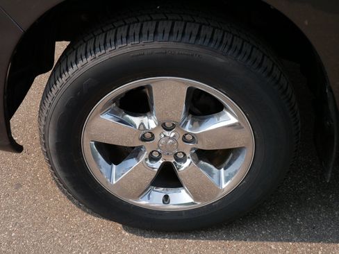 Used 2019 RAM 1500 Express w/ Express Value Package AWD/4WD image 15