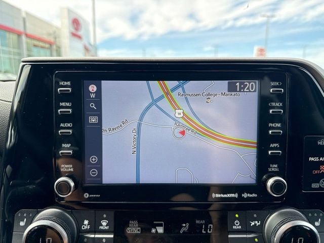 Used 2020 Toyota Highlander XLE AWD/4WD image 34