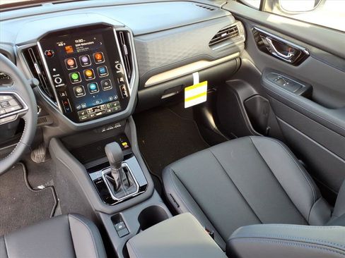 New 2025 Subaru Forester Limited w/ Popular Package image 9