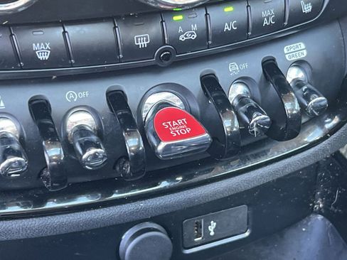 Used 2023 MINI Cooper Clubman S image 34