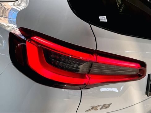 Used 2023 BMW X5 xDrive40i image 28