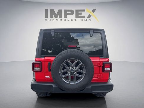 Used 2025 Jeep Wrangler Unlimited Sport AWD/4WD image 4