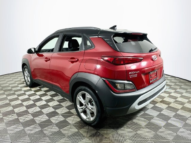 Used 2022 Hyundai Kona SEL w/ Cargo Package FWD image 5