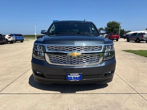 Used 2019 Chevrolet Suburban LT AWD/4WD image 3