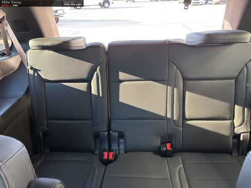 Used 2021 GMC Yukon Denali w/ Denali Ultimate Package image 17