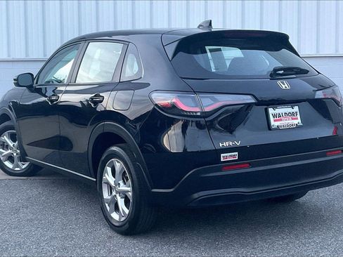 Used 2023 Honda HR-V LX image 15