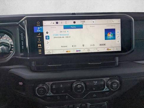 New 2026 Jeep Gladiator Mojave image 13