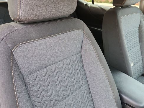 Used 2023 Chevrolet Equinox LT w/ Driver Convenience Package image 15