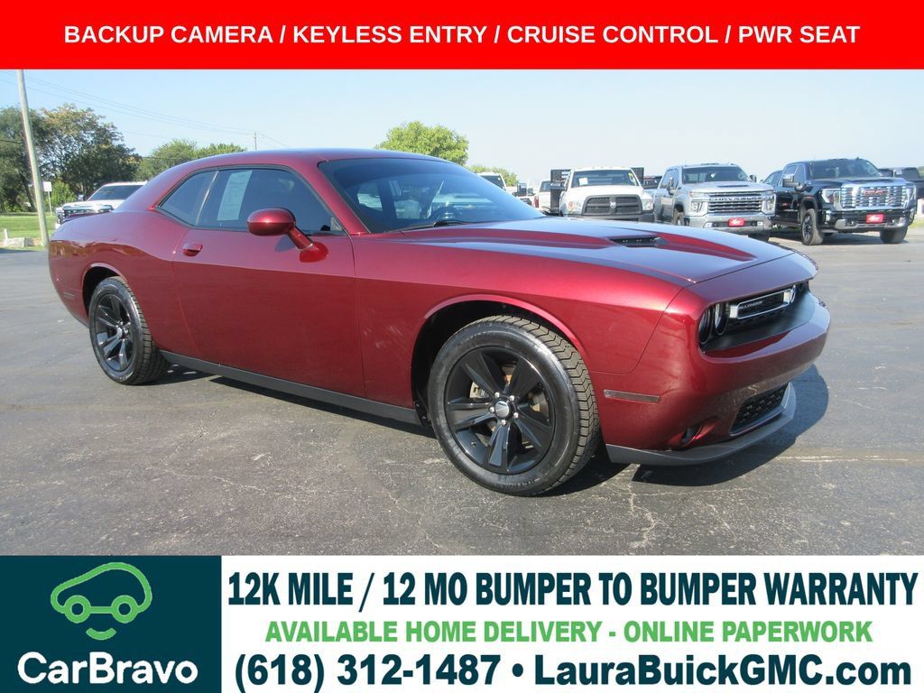 Used 2020 Dodge Challenger SXT RWD image 1