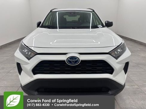 Used 2019 Toyota RAV4 LE image 7