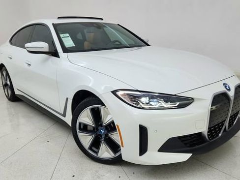 Used 2023 BMW i4 eDrive40 w/ Premium Package image 87
