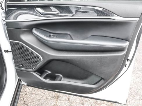 Used 2022 Jeep Grand Cherokee Trailhawk image 39