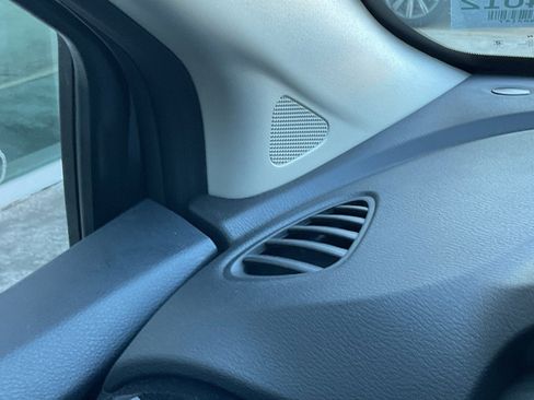 New 2025 Nissan Versa SV image 24