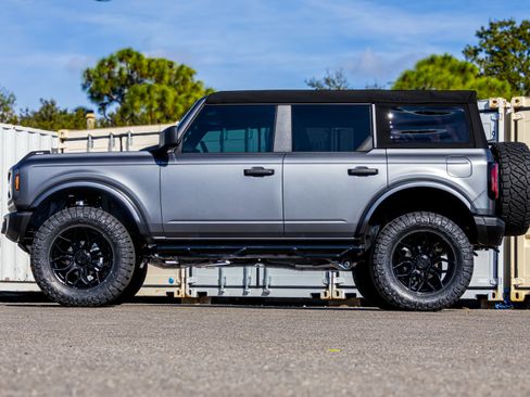 New 2025 Ford Bronco Badlands image 7