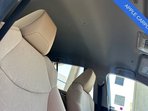 Used 2023 Toyota RAV4 XLE FWD image 18