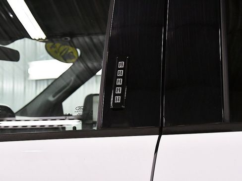 Used 2024 Ford F350 XLT image 17