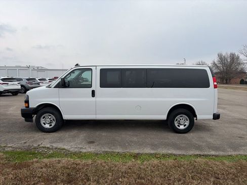 Used 2023 Chevrolet Express 3500 LS image 3