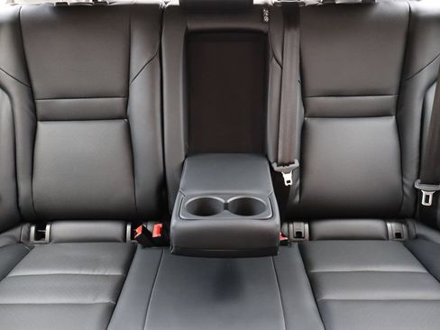Used 2021 Nissan Rogue SV w/ Premium Package AWD/4WD image 38