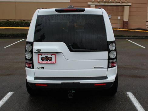 Used 2016 Land Rover LR4 HSE LUX image 4