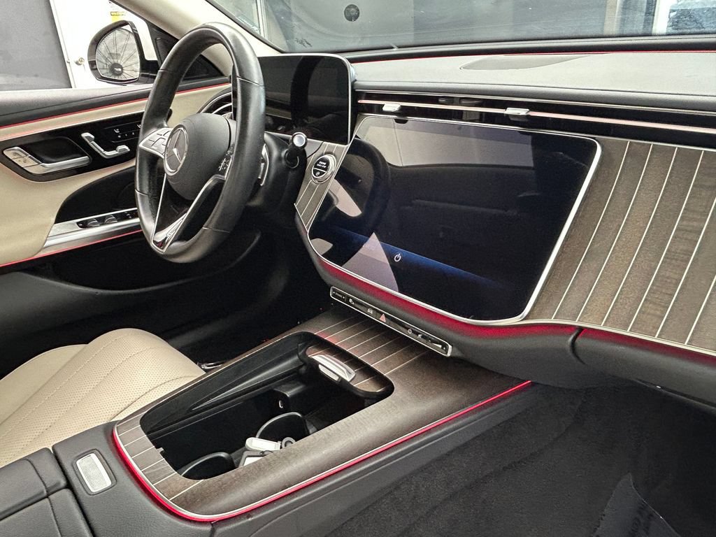 Used 2025 Mercedes-Benz E 350 Sedan w/ Winter Package image 54