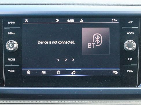 Used 2024 Volkswagen Taos SE FWD image 15