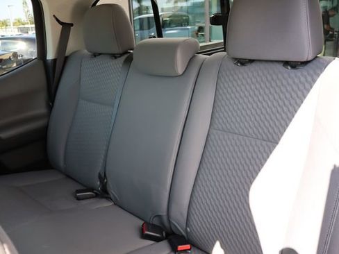 Used 2022 Toyota Tacoma SR w/ SR Convenience Package image 13