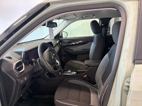 New 2026 Chevrolet TrailBlazer LT w/ Convenience Package AWD/4WD image 14