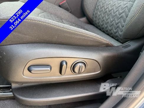Used 2024 Chevrolet Equinox LT w/ LPO, Floor Liner Package FWD image 13