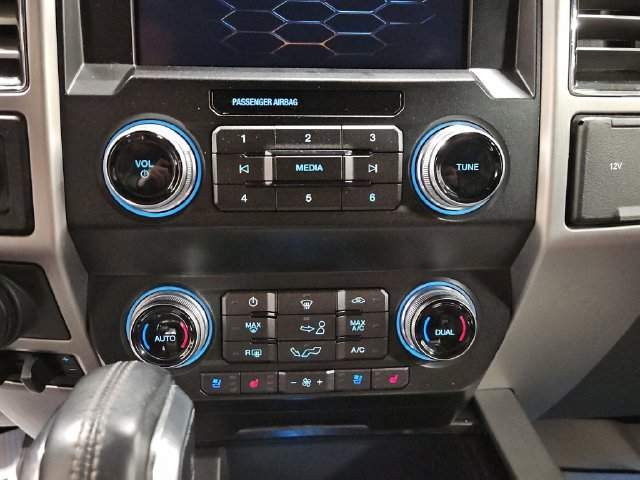Used 2019 Ford F150 Platinum w/ Max Trailer Tow Package AWD/4WD image 35