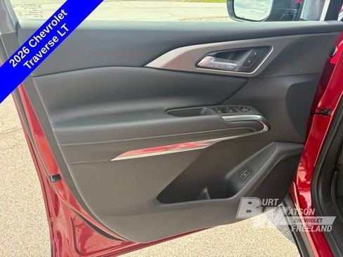 New 2026 Chevrolet Traverse LT w/ Driver Confidence Package AWD/4WD image 9