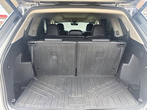 Used 2024 Volkswagen Atlas SEL Premium R-Line AWD/4WD image 19