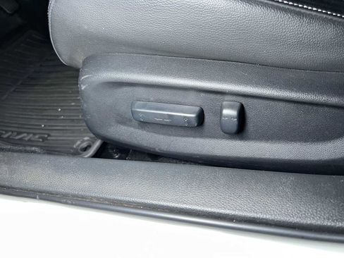 Used 2018 Honda Civic Touring image 25